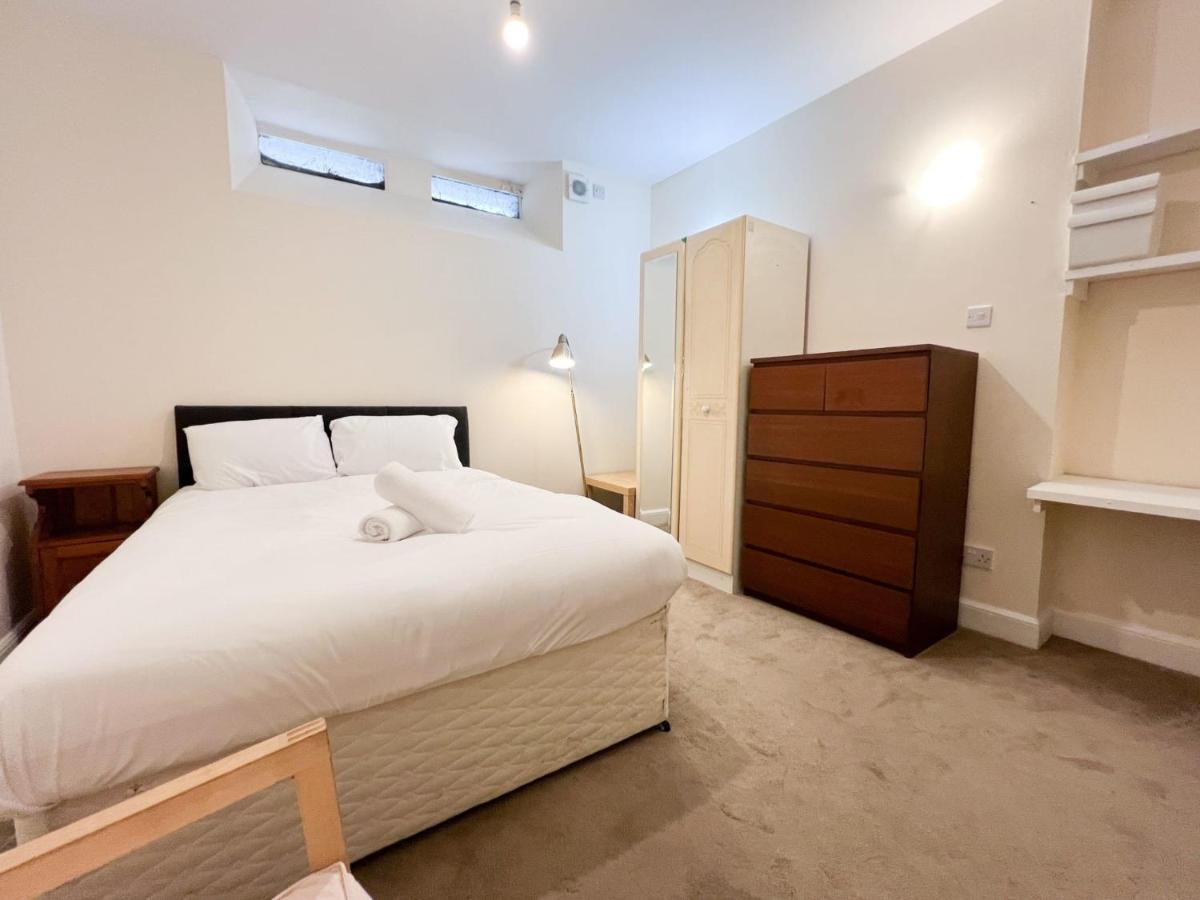 Convenient 2br Basement Flat In Leith * Édimbourg